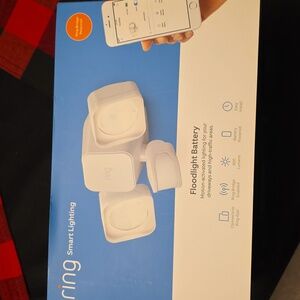 Ring Floodlight Cam Battery Outdoor Smart NWT WHITE